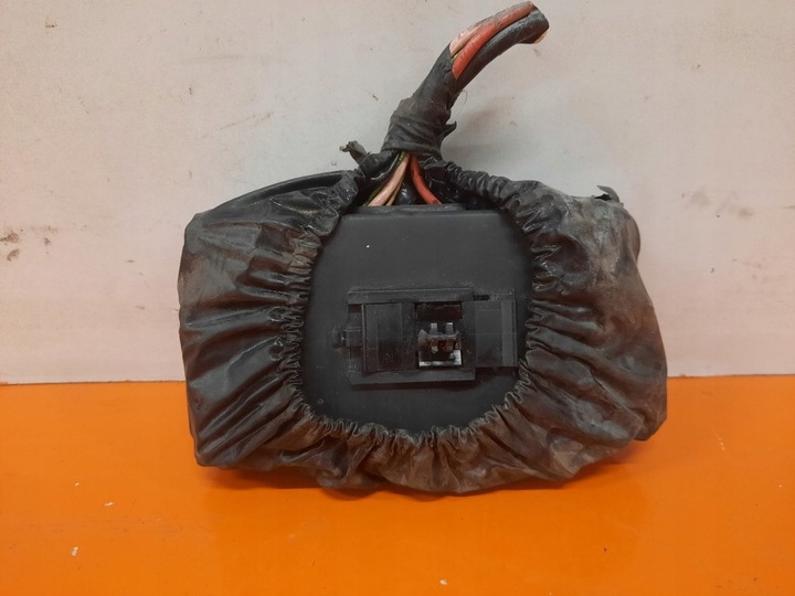 фото №7, Citroen c2 03-08 1.4 hdi коробка запобіжників 9632229480