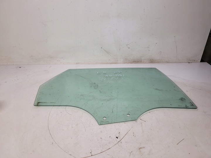 фото №1, Скло бокова двері праві зад audi a4 b9 8w9 2017r