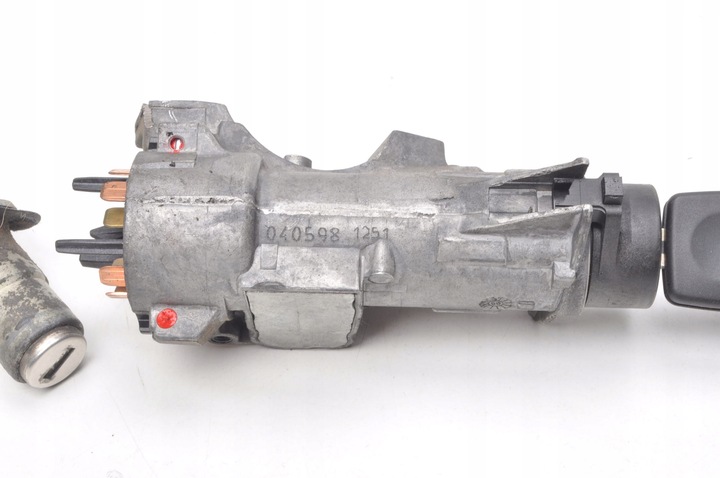 фото №3, Audi a6 c5 замок зажигания ключ вставка 4b0905851c