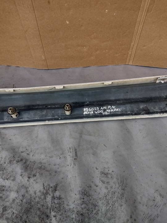фото №15, Планка порогова права mercedes b w245 a1696102208
