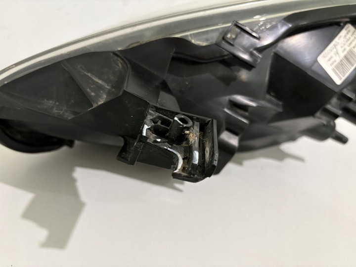 фото №13, Toyota aygo i рестайлинг фара правая передняя перед 81110-0h070 aygo i рестайлинг