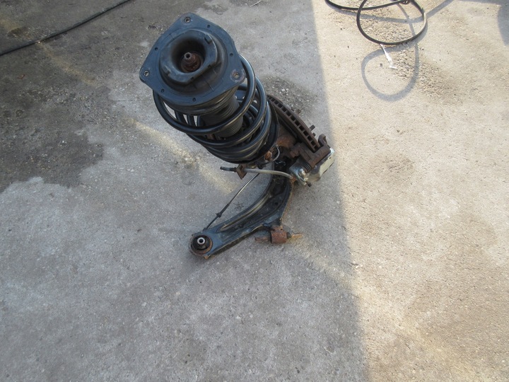 фото №3, Поворотный кулак левая перед nissan qashqai i j10 1.5 dci