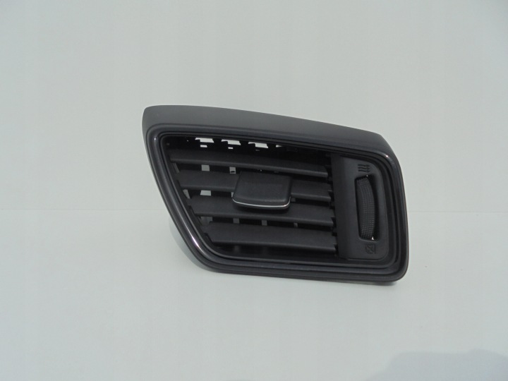 фото №5, X-trail t32 решётка воздуховод правая 68760 4ba0a