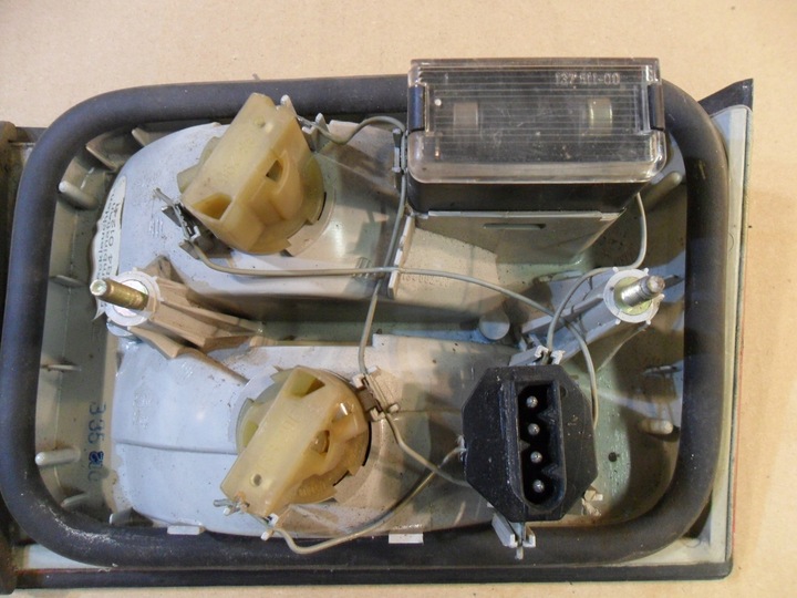 фото №15, Лампа права зад задня bmw e 34 1384012r