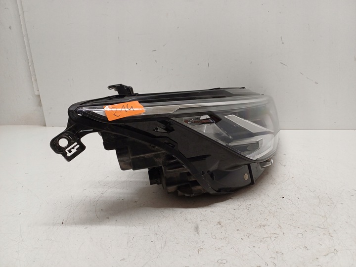 фото №13, Vw golf 8 viii 19- лампа права перед led 5h1941006b