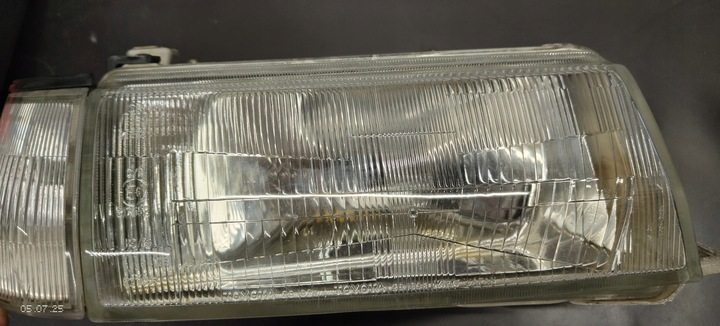фото №9, Лампа правая toyota carina ii 2 87-92 + лампа габаритная бесплатно
