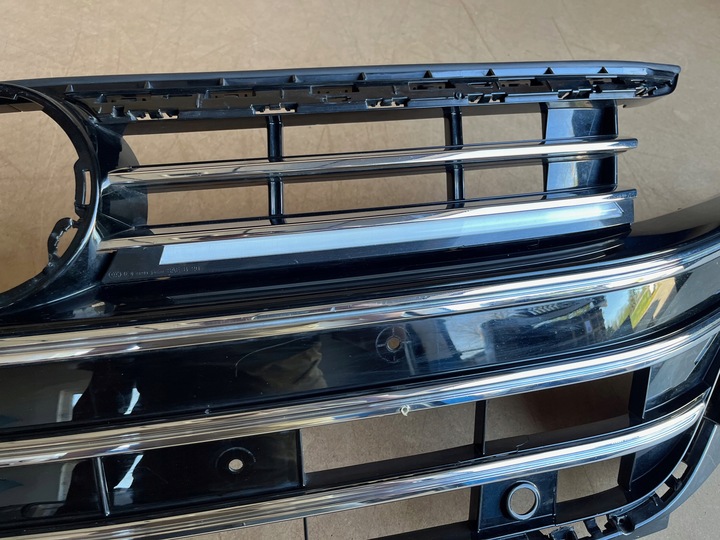 фото №8, Arteon r-line рестайлінг решітка перед led хром чорна