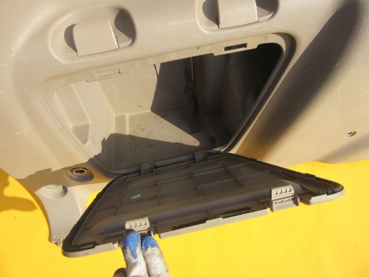 фото №9, Toyota sequoia 2001 боковина защита багажника зад