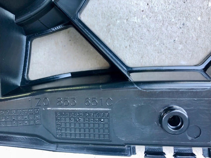 фото №6, Skoda octavia ii 08- рестайлинг рамка решётка 1z0853651c