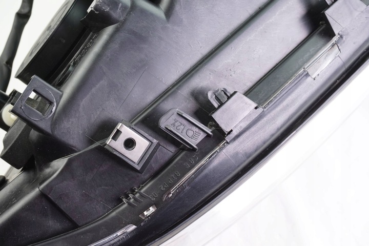 фото №10, Лампа ксенон передня права volvo s60 30784249