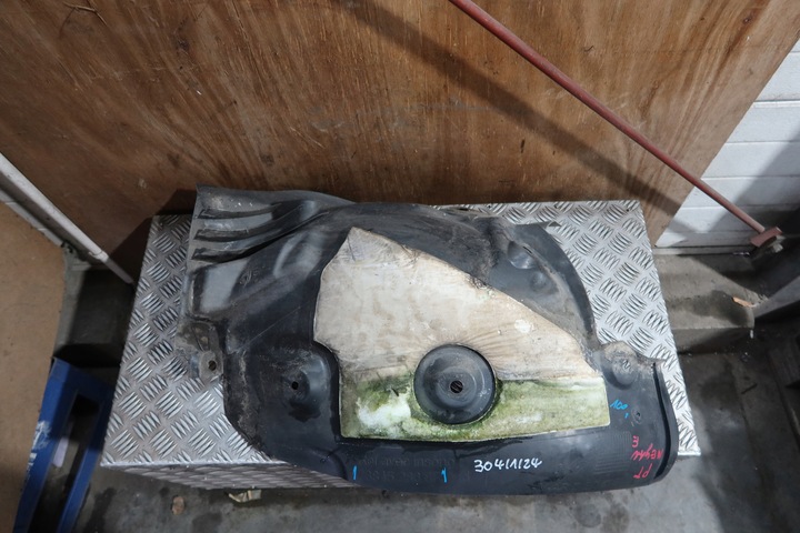 фото №1, Підкрилок праві перед задня запчастина megane iii універсал 638452868r