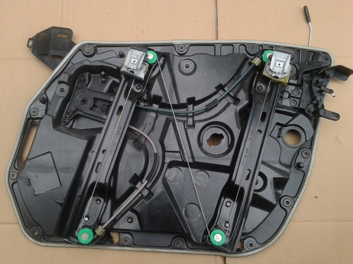 фото №8, Подъемник стекла левый перед переднее mercedes w205 c-klasa a2057200179