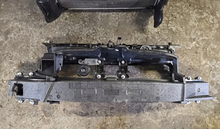 фото №7, Toyota yaris iv 20- підсилювач pas переднє балка радіатор 1.5 гібрид