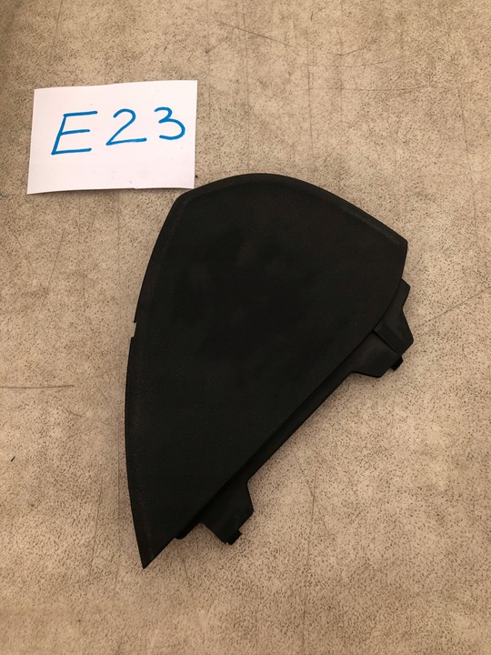 фото №1, Заглушка панелі права audi tt 8j 8j0857086a