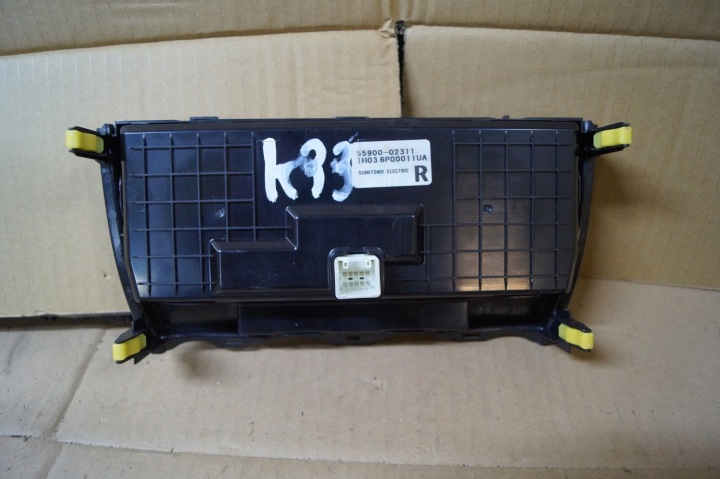 фото №8, Панель клімат-контролю toyota auris 55900-02311