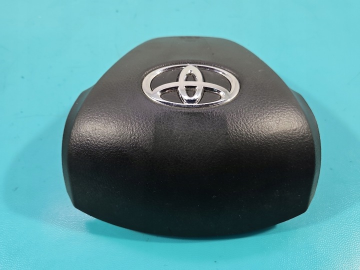 фото №13, Кермо toyota auris i