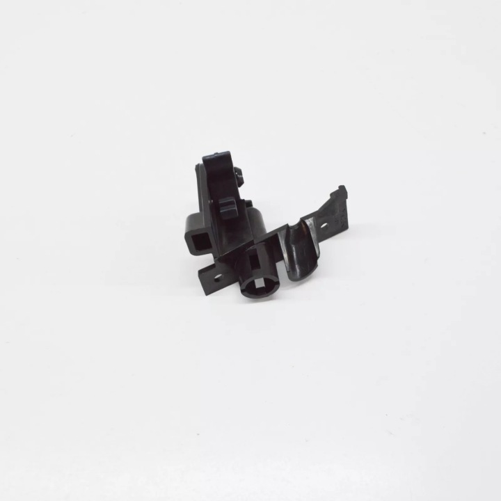 фото №11, Bmw 7 e38 бампер передній ліве кронштейн 63178352815 8352815