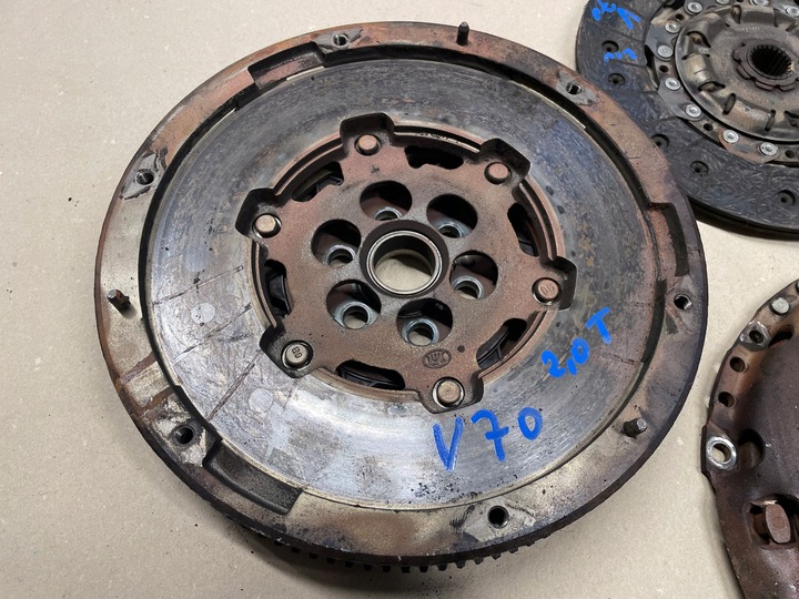 фото №3, Volvo v70 iii 2,0 t механічна коробка передач колесо двомасовий зчеплення