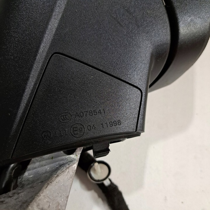 фото №10, Volkswagen id.4 левая электрические зеркало боковые дверь передних e90411998