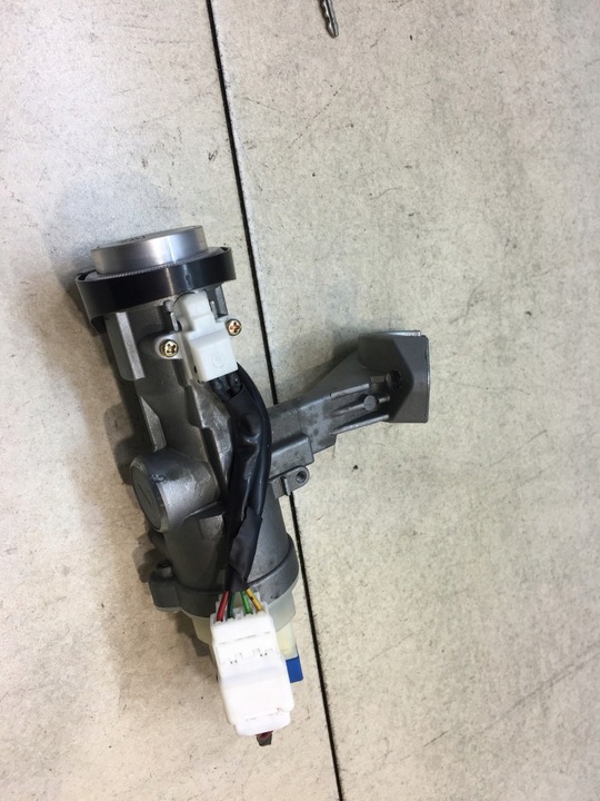 фото №8, Замок зажигания ключ hyundai elantra iii 2.0 16v