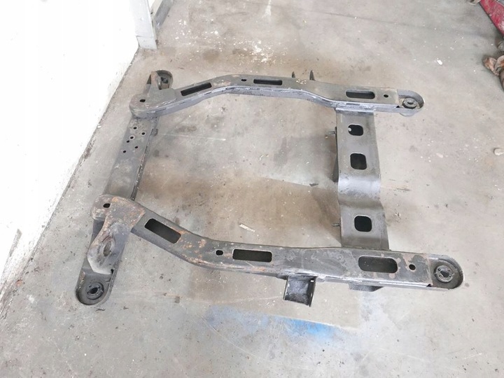 фото №7, Подрамник тележка балка перед kia carnival i 2.9tdi 99-