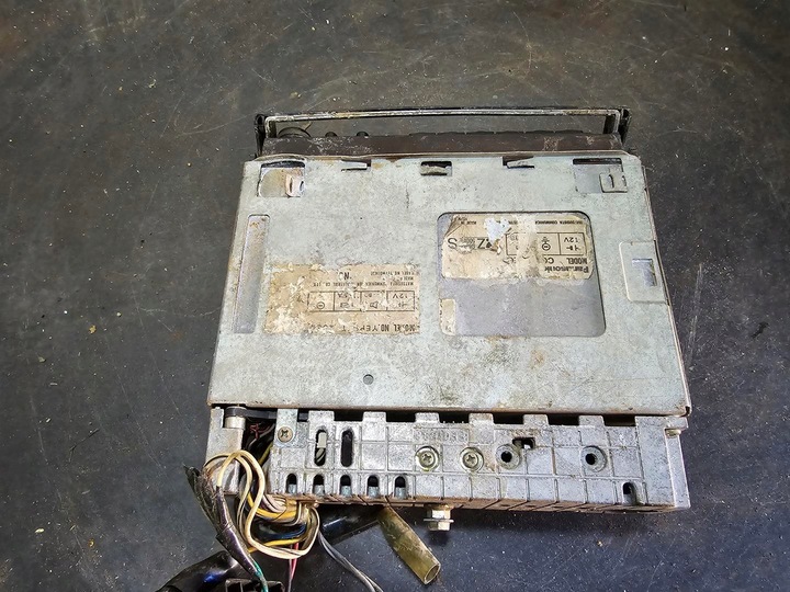 фото №7, Stare zabytkowe радио автомобильные panasonic alphatuner g29 разъём оригинал