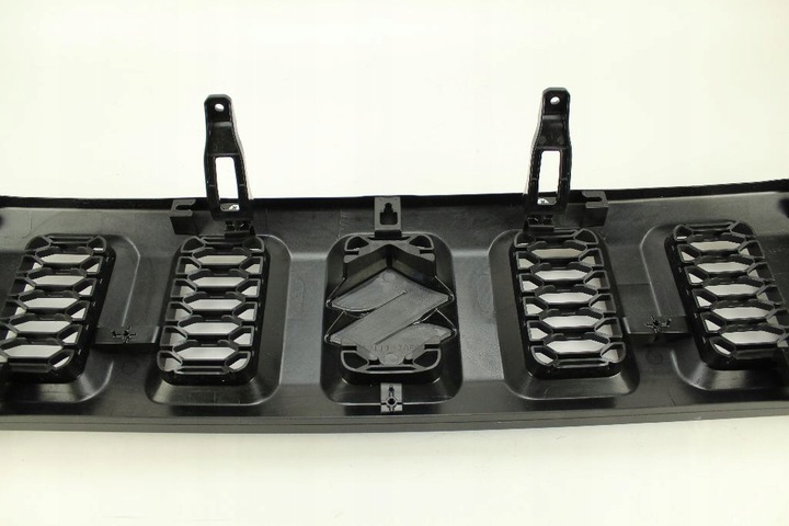 фото №10, Решётка решётка радиатора suzuki jimny 18- 72111-78ro