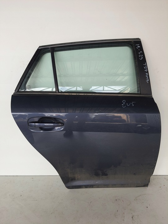 фото №1, Toyota avensis iii t27 09-13 дверь 8u5 универсал