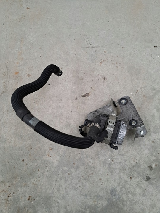 фото №1, Maserati дополнительный насос воды ghibli quattroporte 670005347