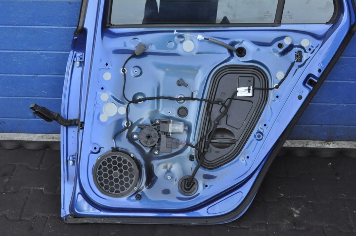 фото №6, Skoda scala 19r дверь правая зад задние правые lf5w