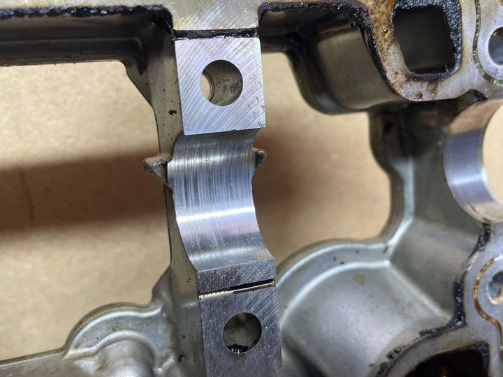фото №11, Audi a5 8t a4 b8 2.0 tfsi 2007- 06h103475h крышка клапанов