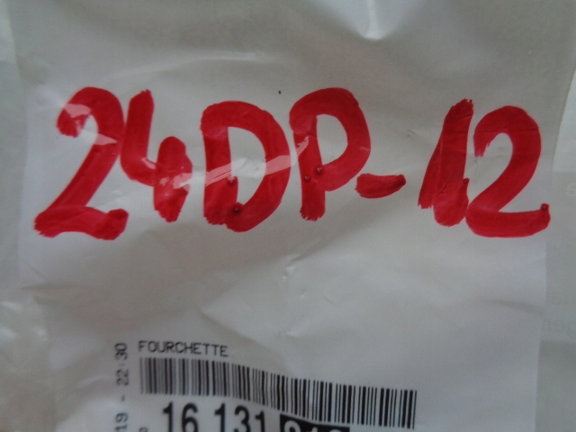 фото №8, Citroen peugeot 1.6 hdi вилка крепление piesek впрыска 1613181280