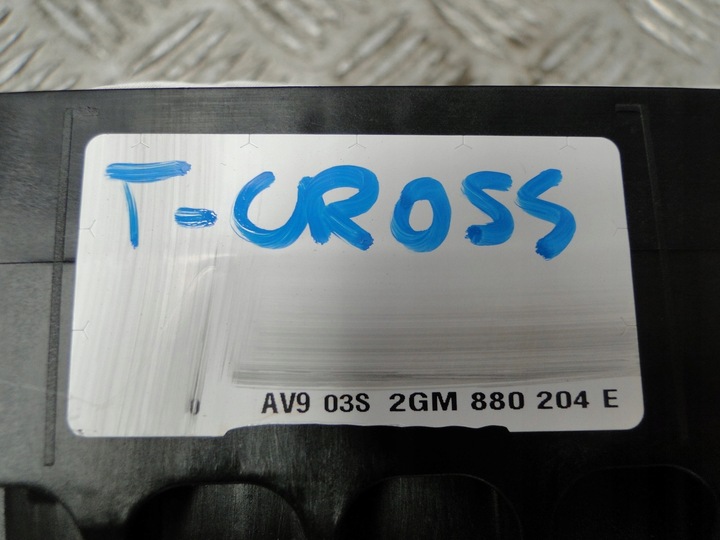 фото №11, Панель консоль подушка безпеки vw t-cross 2gm podrapana 2gm880204e 2gm880201l