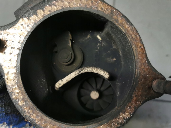 фото №8, Turbo турбонагнетатель audi a6 c5 2.7 bt 078145704d