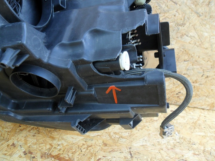 фото №16, Vw polo 6r 5 ксенон led лампа правая передняя перед