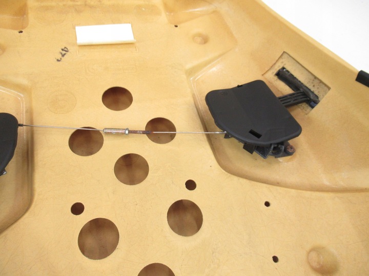 фото №12, Обивка сиденья спина защита правая bmw e36 cabrio