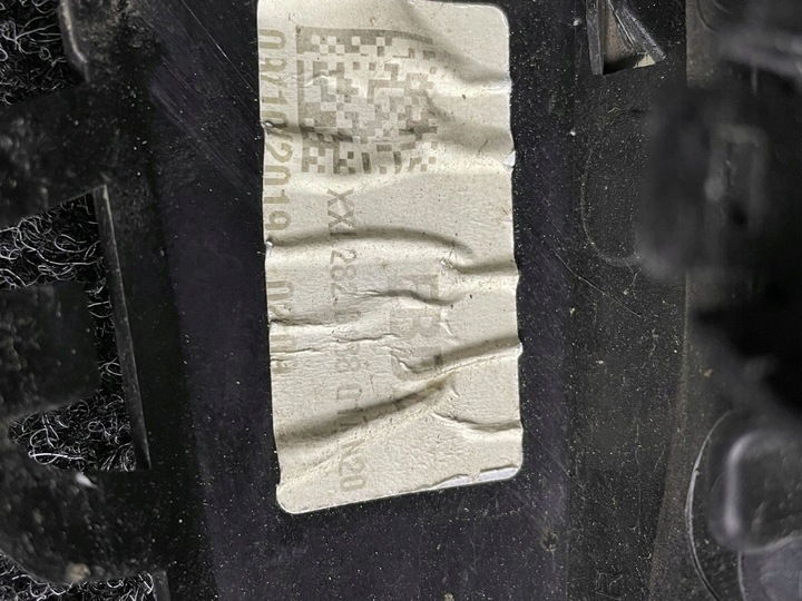 фото №9, Renault zoe рестайлінг 19- решітка бампера ліва права перед 261a32884r 261a28224r