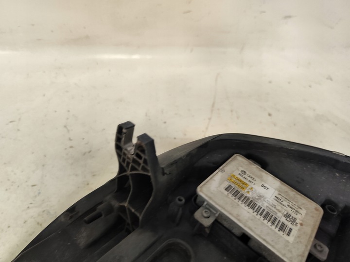 фото №13, Лампа перед права bi ксенон audi a6 c7 2011-