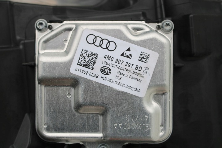 фото №13, Audi a8 4n d5 лампы перед laser 4n0941085 4n0941086 передняя фара 4n094111