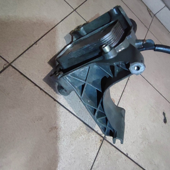 фото №8, Лапи основа фільтра масла audi a6 c5 4.2 v8