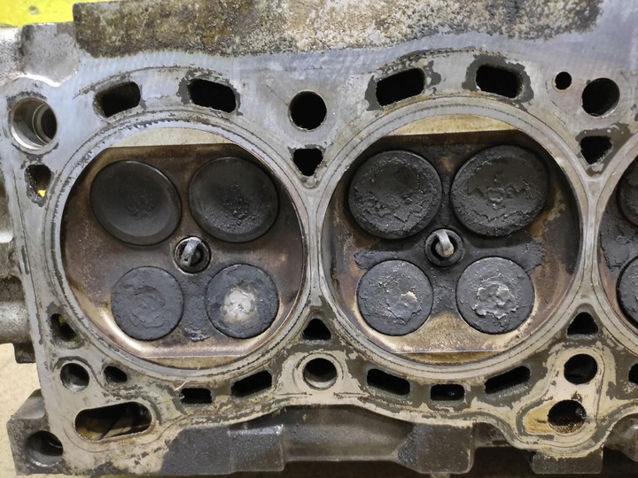 фото №13, Nissan almera n16 1.8 головка двигуна