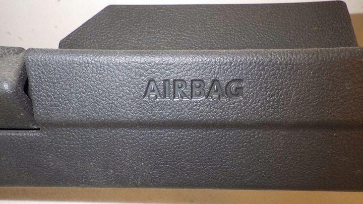 фото №9, Защита консоли pod рули vw golf vii 5g1858367