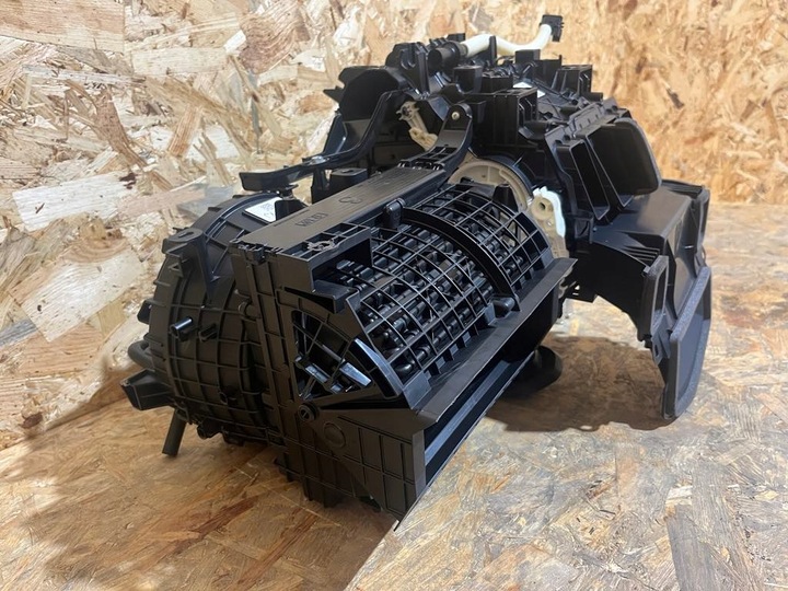 фото №7, Комплектная отопитель воздуходувка toyota yaris cross 23r оригинал