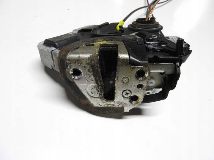 фото №8, Toyota auris i 06-09 5d замок ліве зад 8 pin
