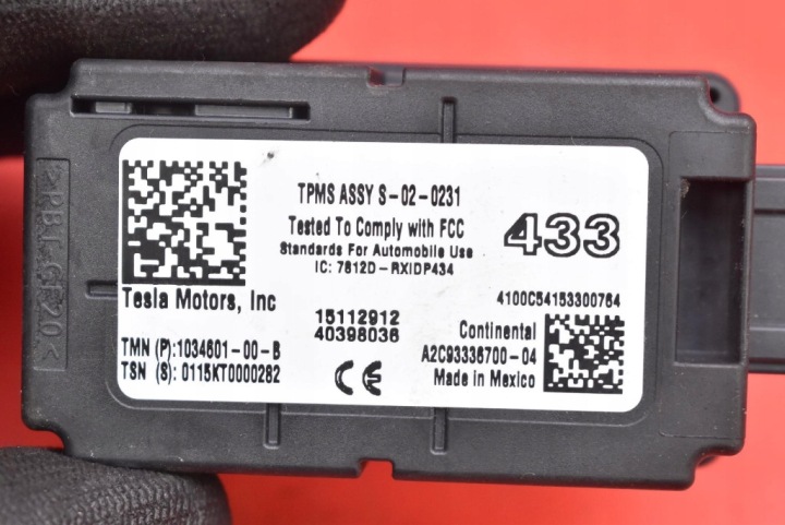 фото №7, Блок керування  модуль tpms 1034601-00-b tesla модель s 772 km 12-20