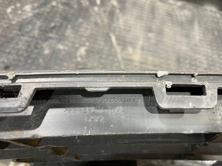 фото №11, Vw jetta vi 6 5c6 10-14 решётка решётка нижняя бампера перед передняя