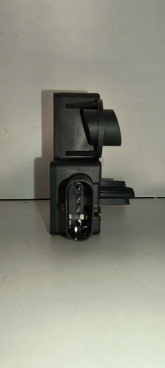 фото №14, Радар датчик зад tesla модель 3 модель y