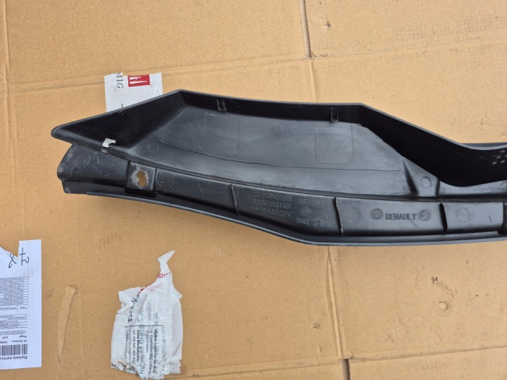 фото №6, Renault scenic ii панель под лобовым стеклом / 8200183140