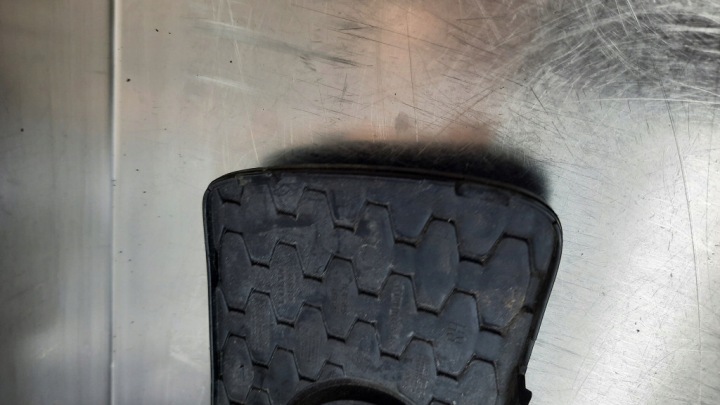 фото №7, Решітка бампера права 30678690 volvo xc70 08-16r