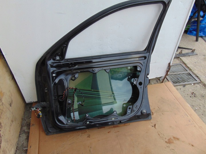 фото №11, Двері праві перед skoda octavia ii універсал рестайлінг чорні